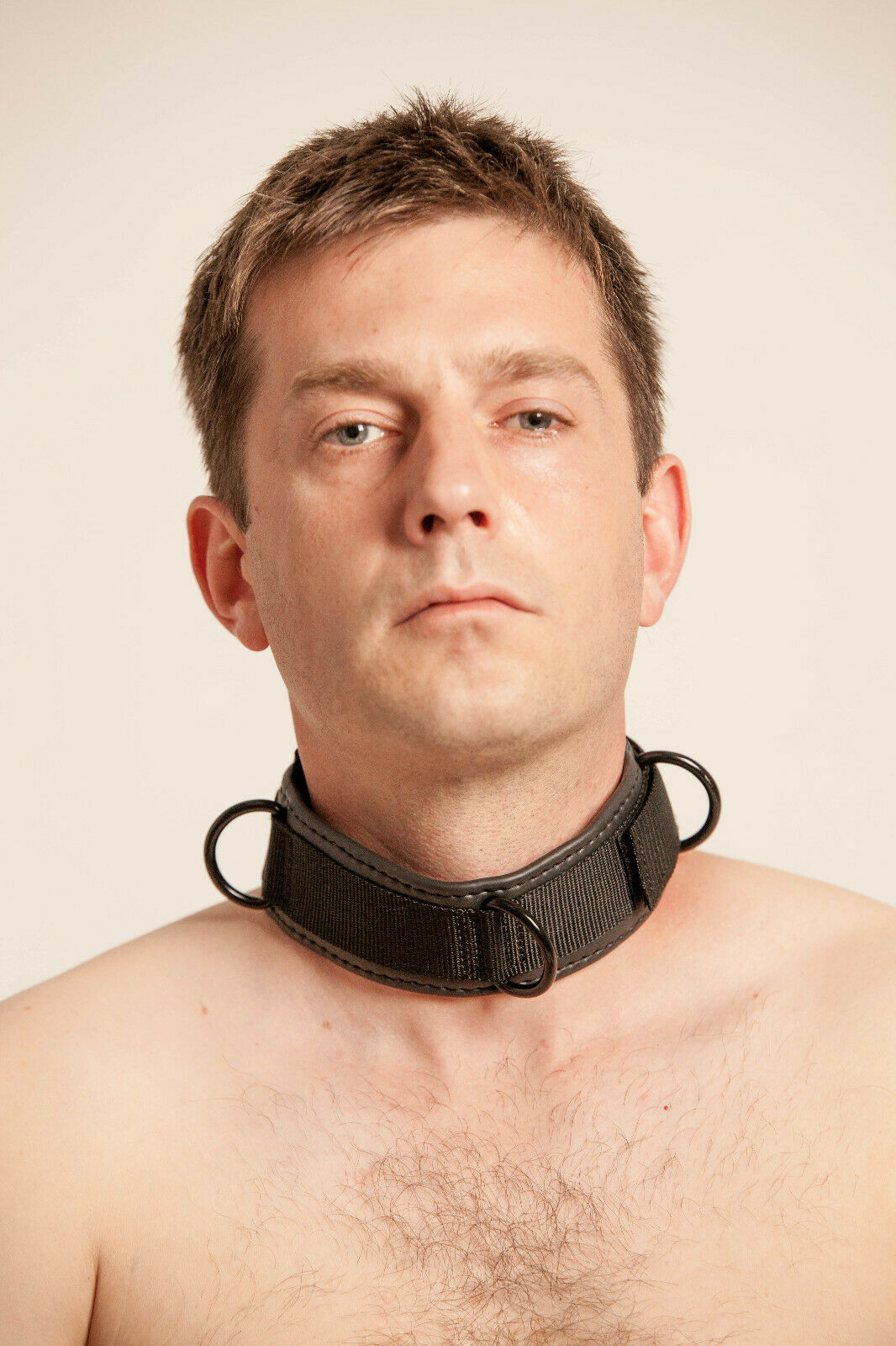 Fetisch Bondage Halsmanschette mit D ring (M)